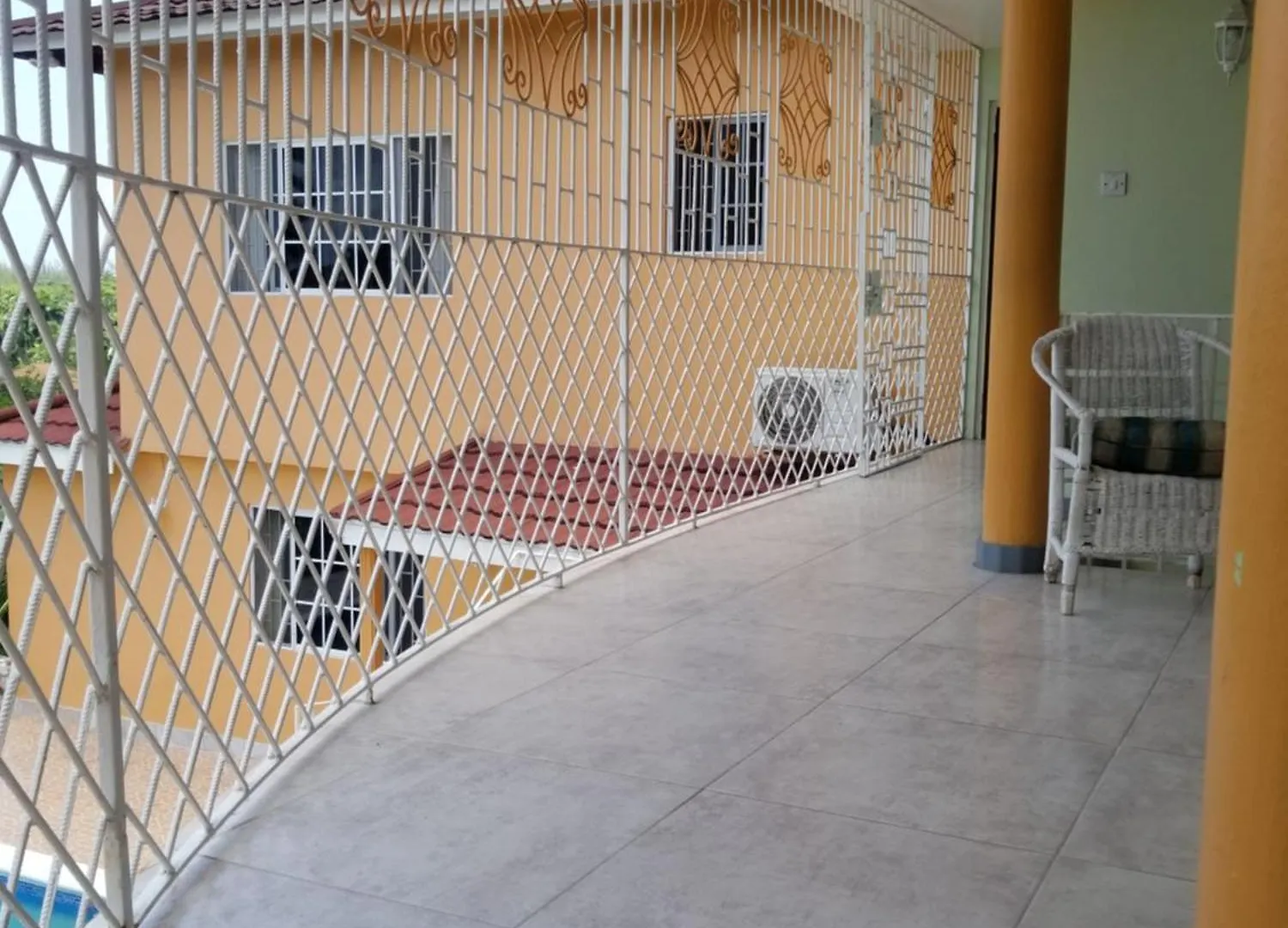 Chaudhry Second Floor Single Suite مونتيغو باي 4*,